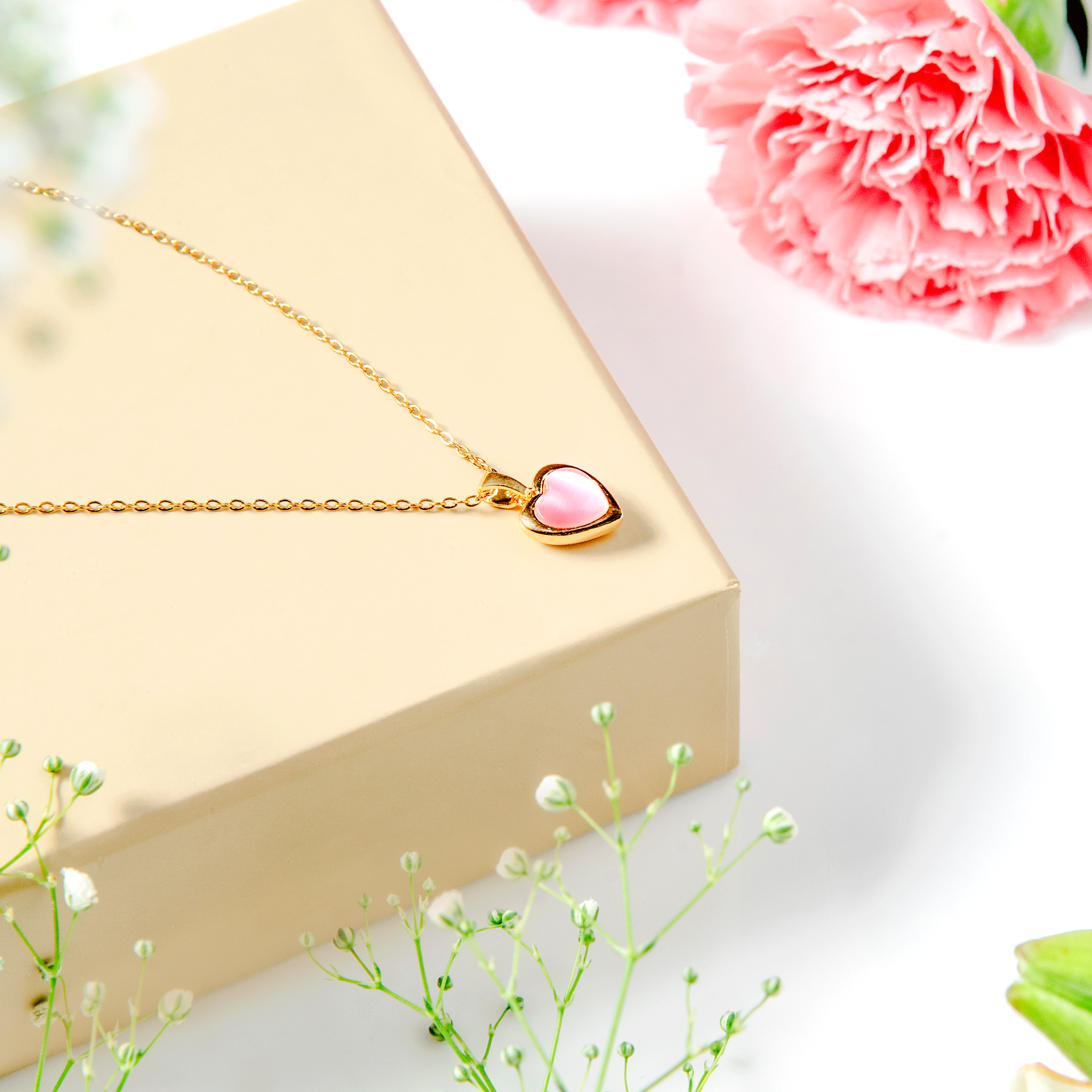 Heart's Whisper Necklace